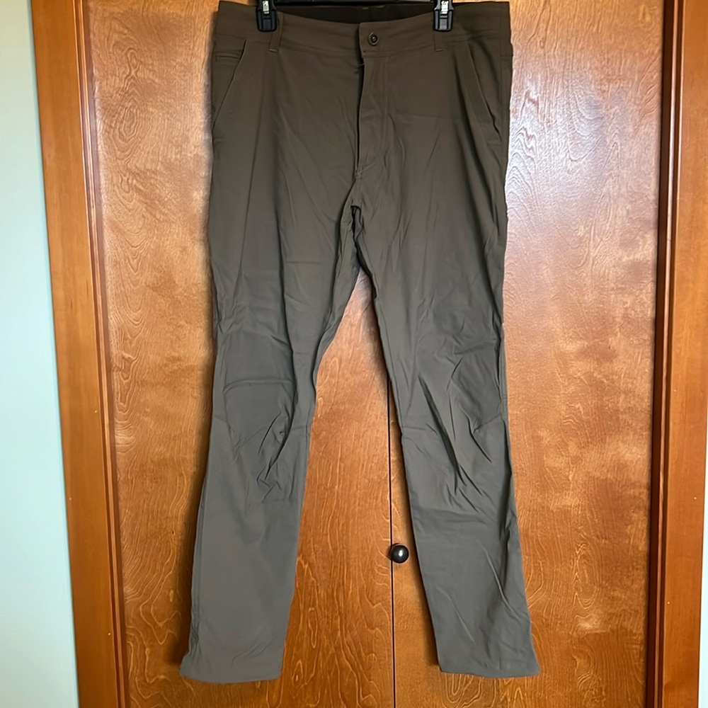 Kuhl Renegade Afire pant.  34x32. EUC